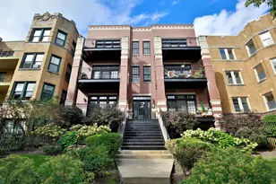 4710 N Beacon St, Chicago, IL 60640 - Photo 1
