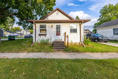 348 N Market Street, Seneca, IL 61360 - Photo 1