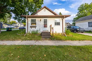 348 N Market St, Seneca, IL 61360 - Photo 1