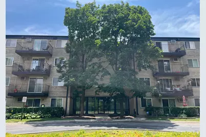 2315 E Olive Street #3G, Arlington Heights, IL 60004 - Photo 1