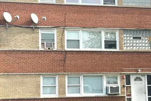 543 Geneva Ave, Bellwood, IL 60104 - Photo 1