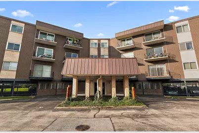 9820 S Pulaski Avenue #111, Oak Lawn, IL 60453 - Photo 1
