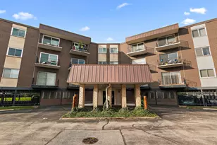 9820 S Pulaski Ave, Oak Lawn, IL 60453 - Photo 1