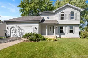 791 Cottonwood Dr, North Aurora, IL 60542 - Photo 1