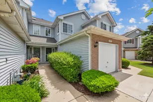 247 Camel Bend Ct, Schaumburg, IL 60194 - Photo 1