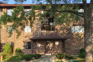 19503 Lake Shore Dr, Lynwood, IL 60411 - Photo 1