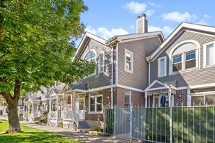 1150 W School St, Chicago, IL 60657 - Photo 1