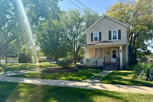 1264 Wauponsee St, Morris, IL 60450 - Photo 1