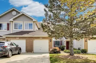 239 Camel Bend Ct, Schaumburg, IL 60194 - Photo 1