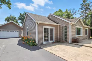 2912 Magellan Dr, McHenry, IL 60051 - Photo 1