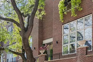 747 W Wrightwood Ave, Chicago, IL 60614 - Photo 1