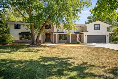 615 Marion Avenue, Saint Charles, IL 60174 - Photo 1