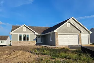 910 Stuyvesant Dr, Loves Park, IL 61111 - Photo 1