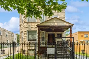 620 N Kedzie Ave, Chicago, IL 60612 - Photo 1