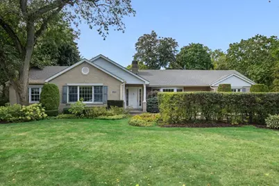 1125 Golfview Road, Glenview, IL 60025 - Photo 1