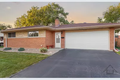 350 Lance Drive, Des Plaines, IL 60016 - Photo 1