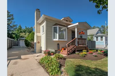 328 S Grace Street, Lombard, IL 60148 - Photo 1