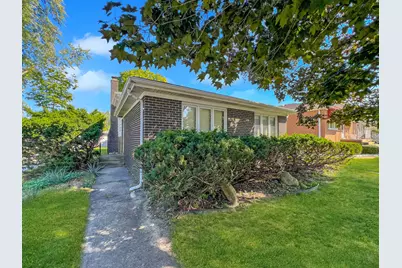 589 Superior Avenue, Calumet City, IL 60409 - Photo 1