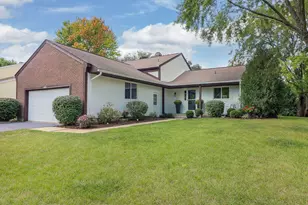 451 Nantucket Rd, Naperville, IL 60565 - Photo 1