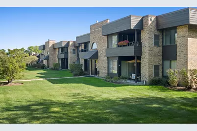 1414 N Sterling Avenue #202, Palatine, IL 60067 - Photo 1