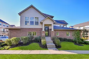 484 Woodmoor Dr, Lombard, IL 60148 - Photo 1