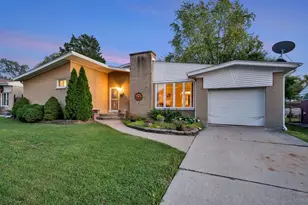 336 E 24th St, Chicago Heights, IL 60411 - Photo 1