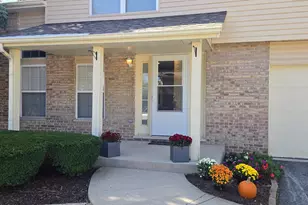 9338 Meadowview Dr, Orland Hills, IL 60487 - Photo 1