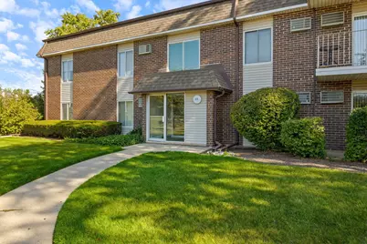 972 Thornton Lane #102, Buffalo Grove, IL 60089 - Photo 1