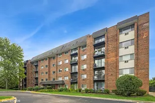 4721 St Joseph Creek Rd, Lisle, IL 60532 - Photo 1