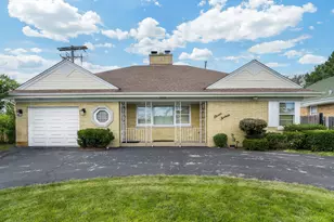 1116 S Cumberland Ave, Park Ridge, IL 60068 - Photo 1