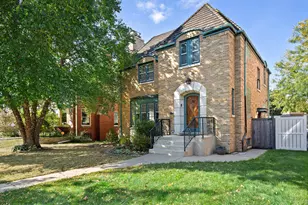 1227 N East Ave, Oak Park, IL 60302 - Photo 1