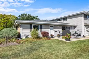 1123 Stoughton Ct, Schaumburg, IL 60194 - Photo 1