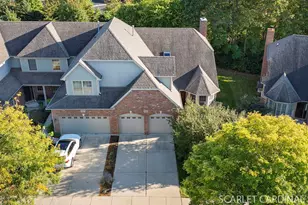 725 Kingsbrook Glen, Glen Ellyn, IL 60137 - Photo 1