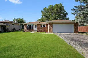721 Reef Rd, Lockport, IL 60441 - Photo 1