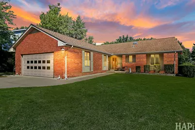 945 N Carmel Drive, Palatine, IL 60074 - Photo 1