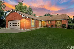 945 N Carmel Dr, Palatine, IL 60074 - Photo 1