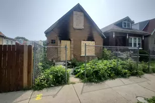 1017 N Avers Ave, Chicago, IL 60651 - Photo 1