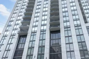 435 W Erie St, Chicago, IL 60654 - Photo 1
