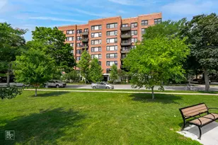 1500 Hinman Ave, Evanston, IL 60201 - Photo 1