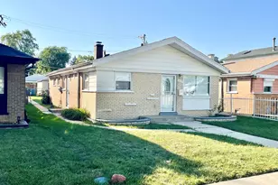 9562 S Green St, Chicago, IL 60643 - Photo 1