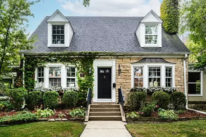 1001 S Brainard Avenue, La Grange, IL 60525 - Photo 1