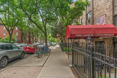 3620 N Pine Grove Avenue #504, Chicago, IL 60613 - Photo 1