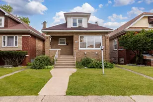 8949 S Elizabeth St, Chicago, IL 60620 - Photo 1