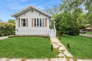 104 Stewart Ave, Woodstock, IL 60098 - Photo 1