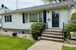 455 S Main Ave, Kankakee, IL 60901 - Photo 1