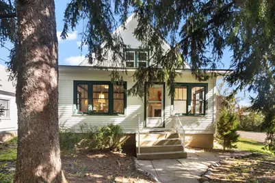 824 Washington Street, Woodstock, IL 60098 - Photo 1