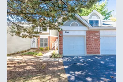 790 Daybreak Lane #21-7, Carol Stream, IL 60188 - Photo 1
