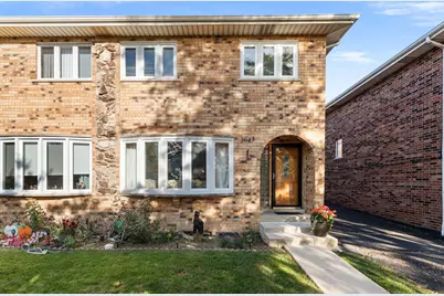 3643 N Pacific Avenue, Chicago, IL 60634 - Photo 1