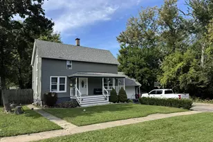 935 Marvel Ave, Woodstock, IL 60098 - Photo 1