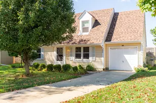 820 Shady Ln, Aurora, IL 60506 - Photo 1